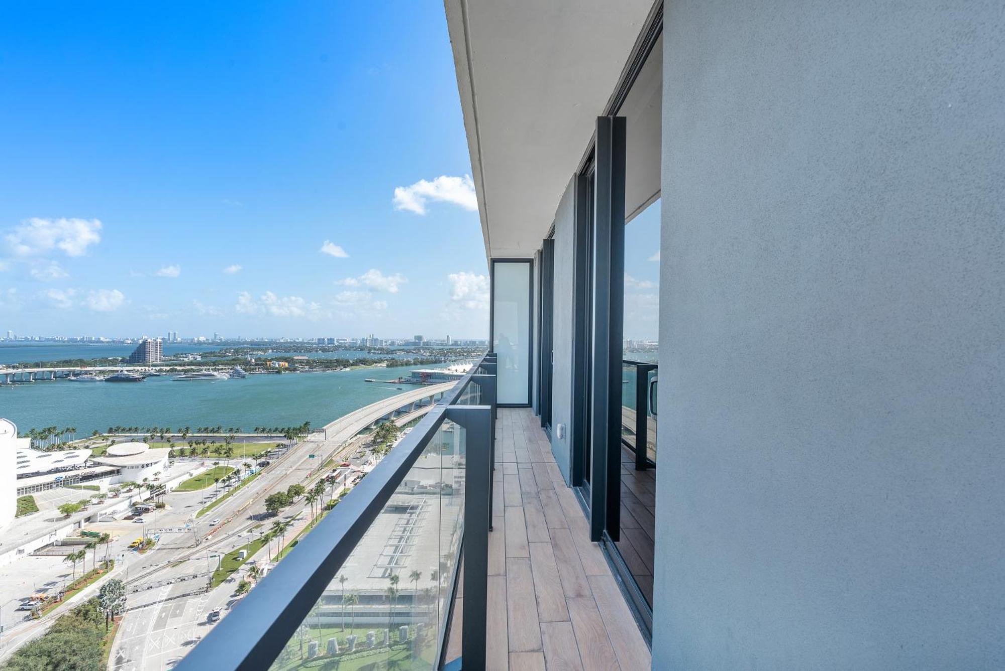 Downtown By Miami Vacation Rentals Extérieur photo