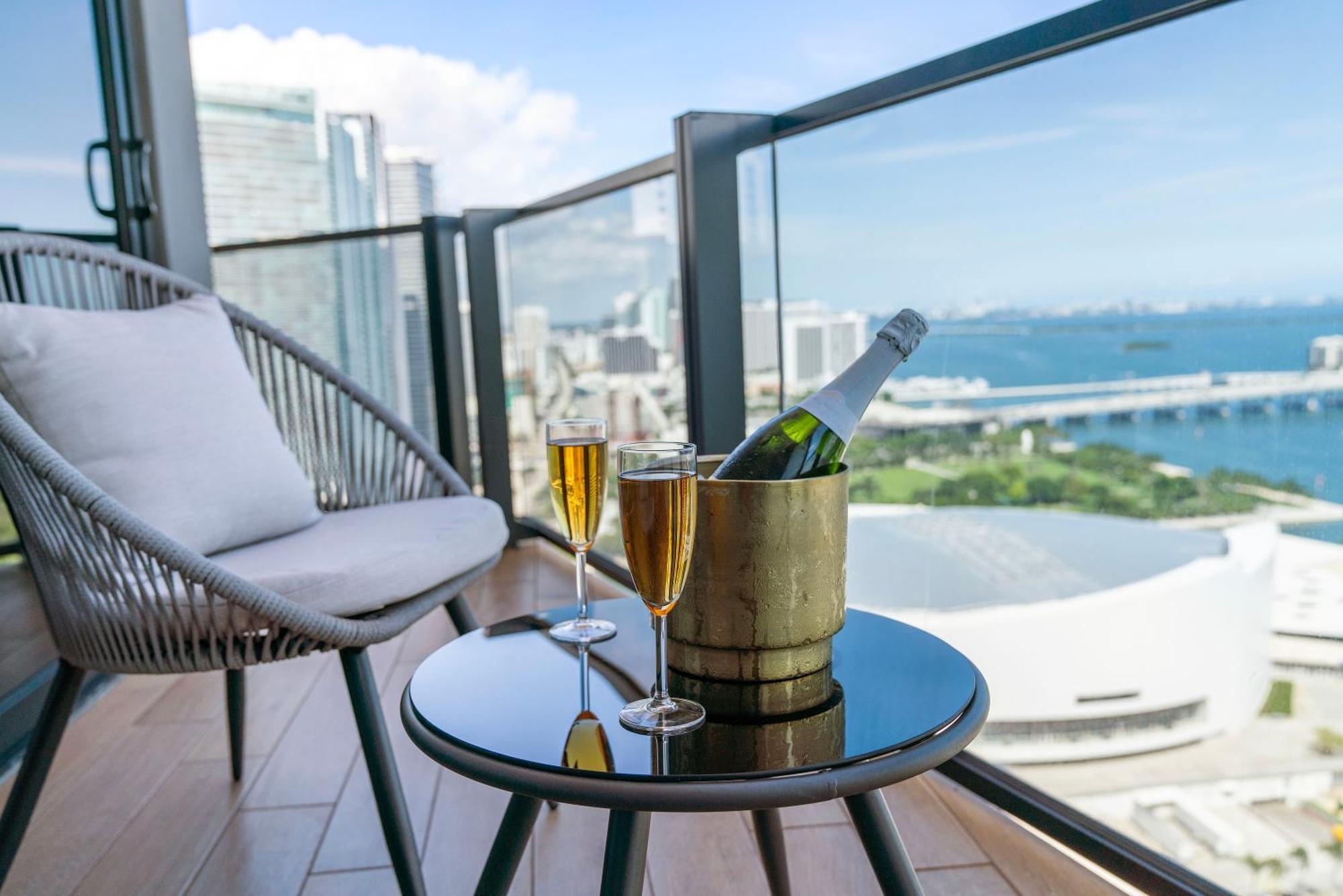 Downtown By Miami Vacation Rentals Extérieur photo