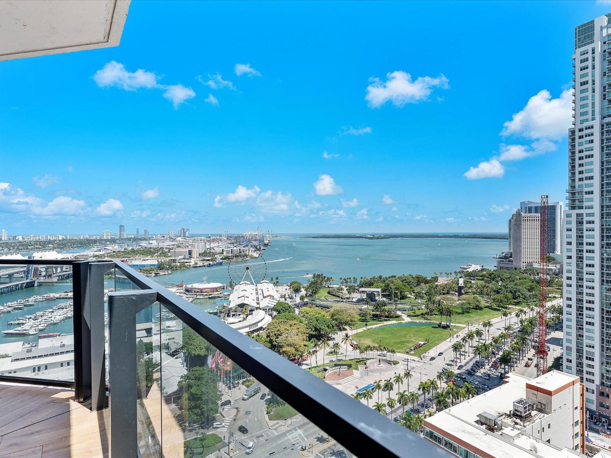 Downtown By Miami Vacation Rentals Extérieur photo