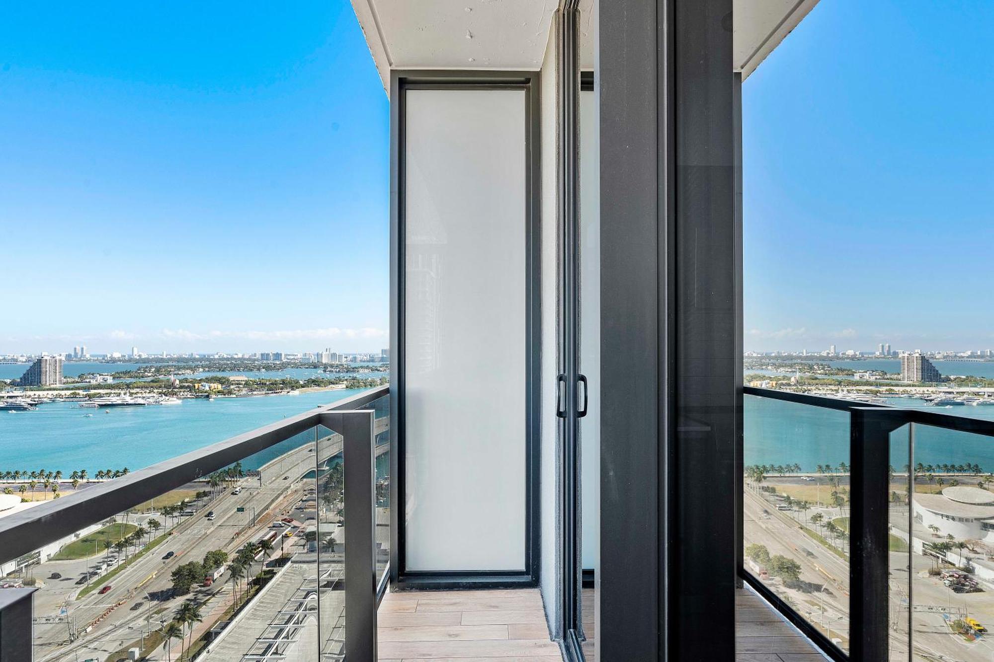Downtown By Miami Vacation Rentals Extérieur photo